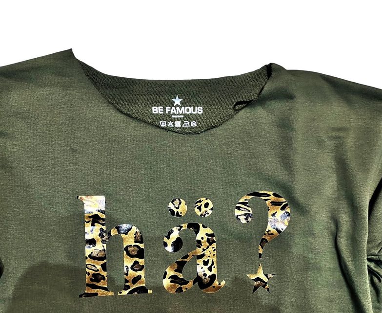 Be Famous  BFW2067-30-2 Raw Edge Crew Neck Sweatshirt khaki Glanz Leo-Print: HÄ?