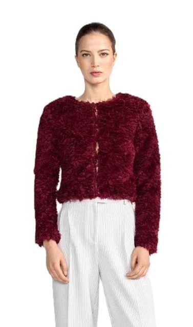 Am Model: Rich&Royal 2506-860 Short Lace Jacket 599 ruby glow